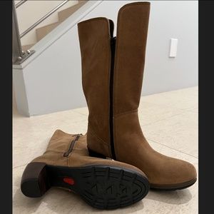 NWT Wolky Women's Boots Size US 8Tan Suede Comfortable Heel Mid-Calf Zip Western